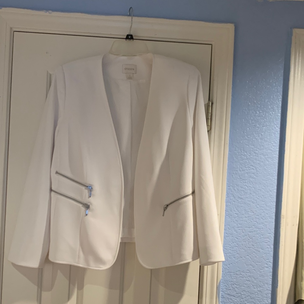 Express Ivory Blazer with Zippered Pockets